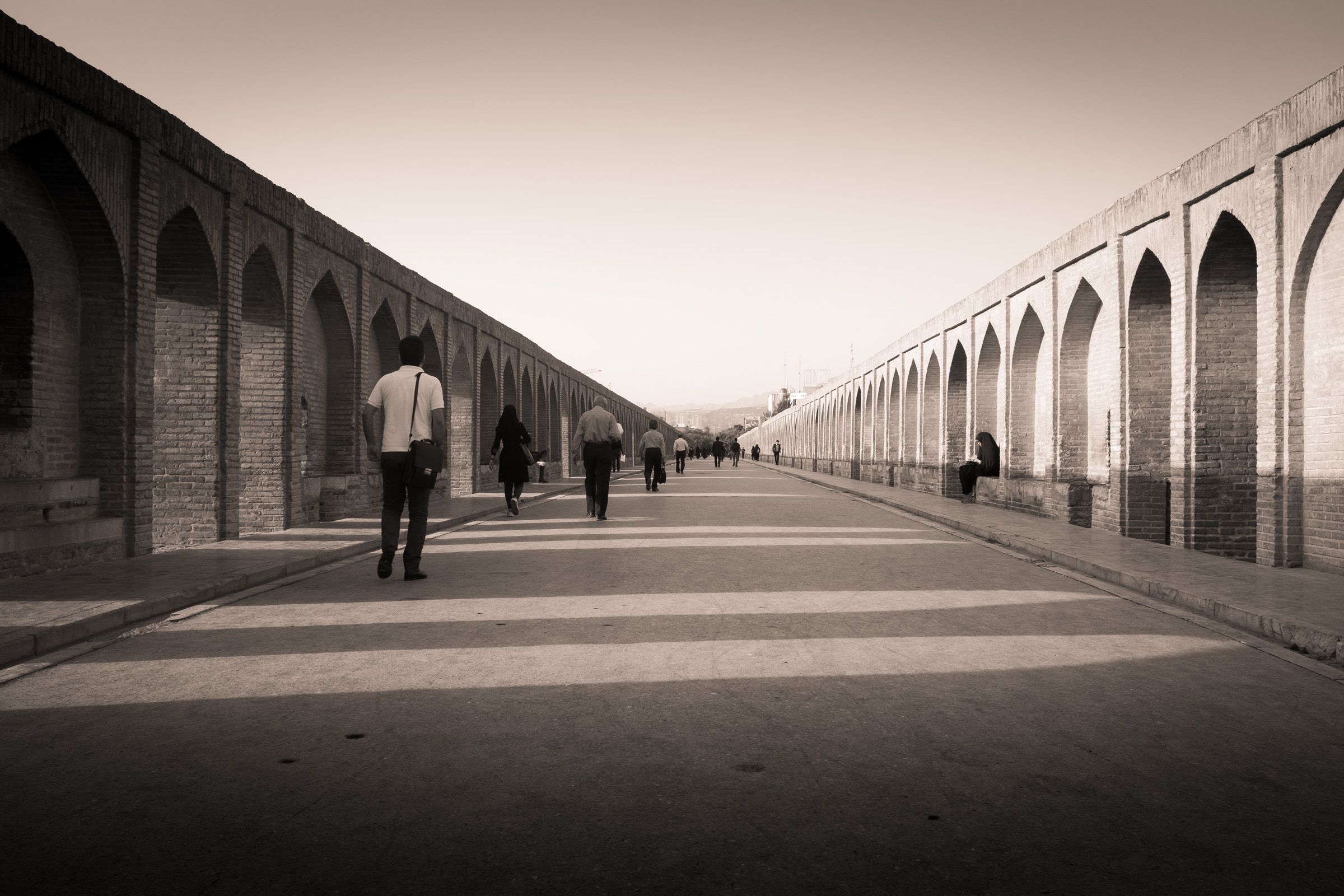 ON THE BANKS OF ZAYANDEH-ROOD