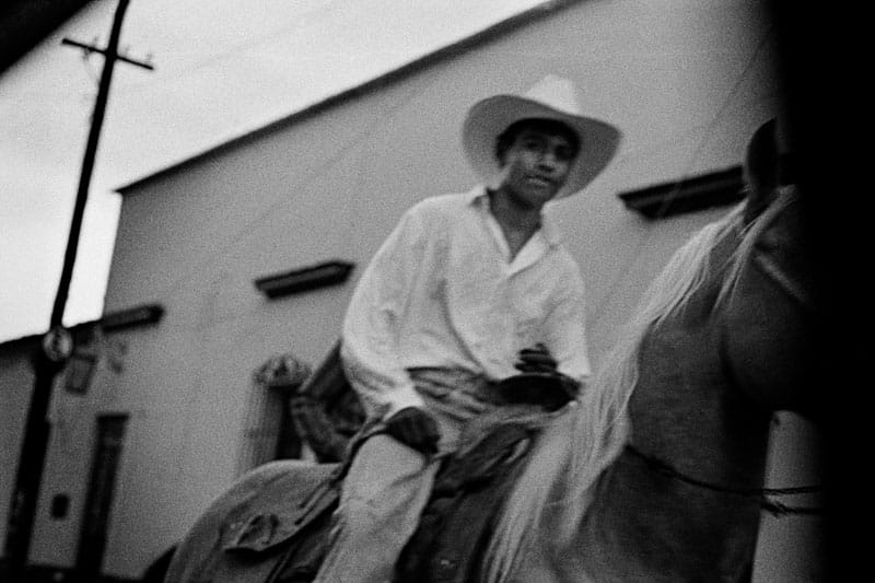 HeadOnPhotoFestival2022_PhilBayley_Tequila, Mexico 1990